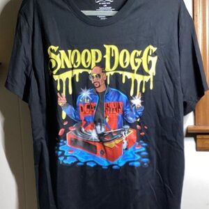 Snoop Dogg Drip Graphic Tee in Black